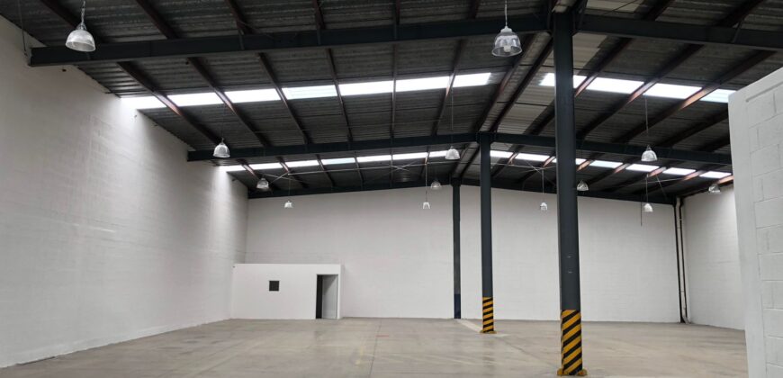 Bodega Poniente 5 de 1,142 m² – Sobre periférico