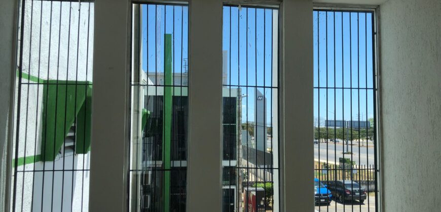 Bodega Poniente 5 de 1,142 m² – Sobre periférico