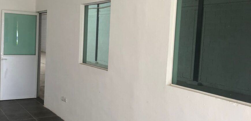 Bodega Panamericana 2 de 796 m² – Con oficinas