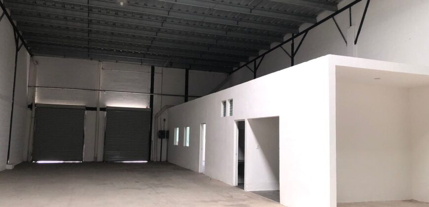 Bodega Panamericana 6 de 780 m² – Con oficinas