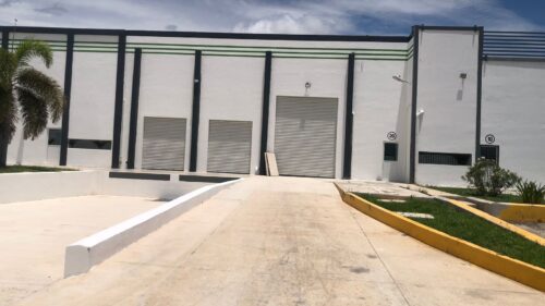 Bodega Panamericana 20 de 978 m² – Con oficinas
