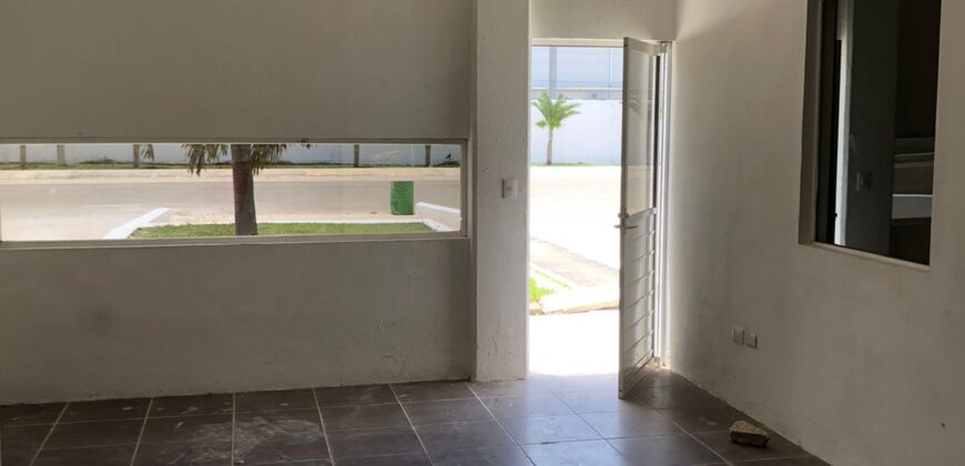Bodega Panamericana 11 de 650 m² – Con oficinas