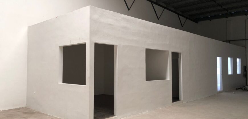 Bodega Panamericana 11 de 650 m² – Con oficinas