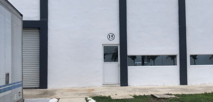 Bodega Panamericana 13 de 650 m² – Con oficinas