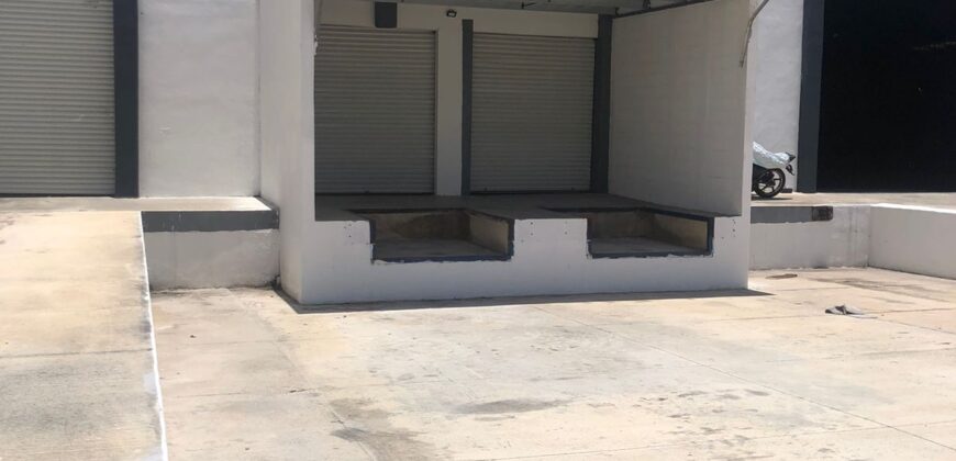 Bodega Panamericana 26 de 2,970 m² – Con oficinas