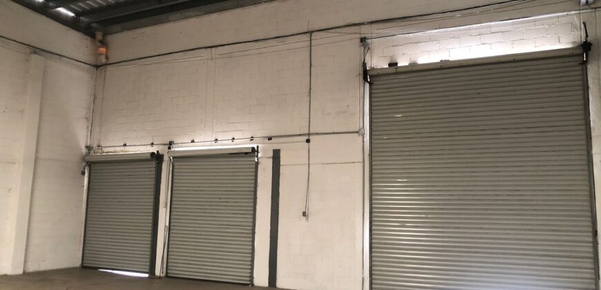 Bodega Panamericana 26 de 2,970 m² – Con oficinas