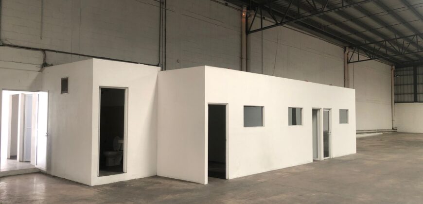 Bodega Panamericana 26 de 2,970 m² – Con oficinas