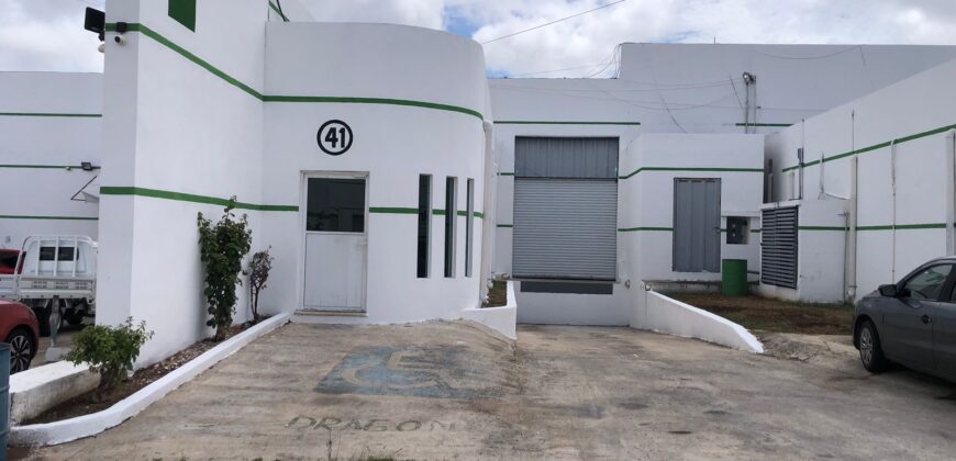 Bodega Poniente 41 de 500 m² – Baño completo