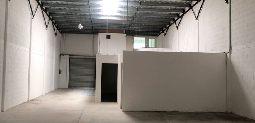 Bodega CRIT 13 de 693 m² – Oficinas amplias