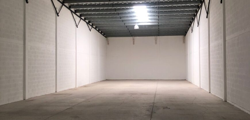 Bodega CRIT 13 de 693 m² – Oficinas amplias