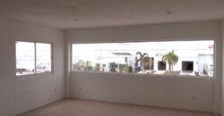 Bodega CRIT 13 de 693 m² – Oficinas amplias