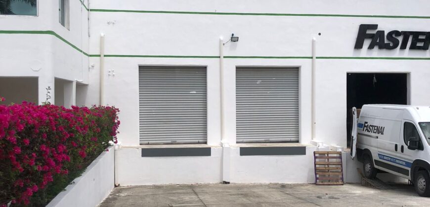 Bodega CRIT 2 de 556 m² – Con oficinas