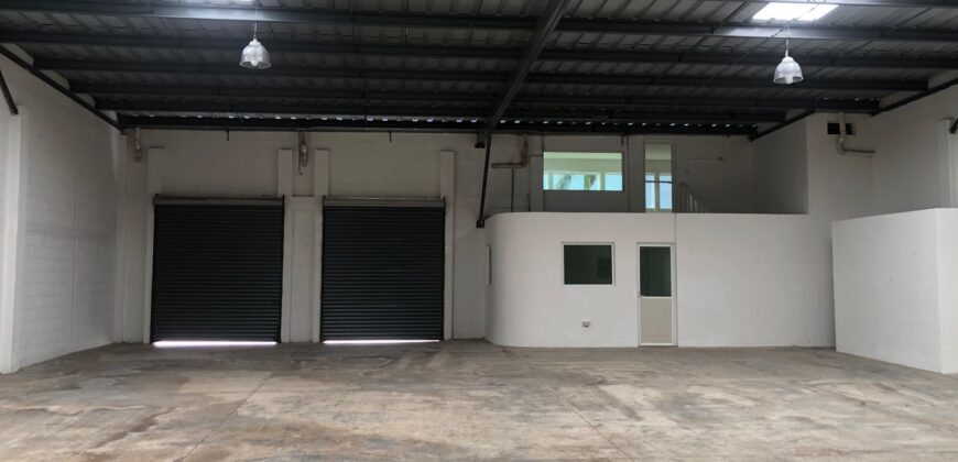 Bodega CRIT 2 de 556 m² – Con oficinas