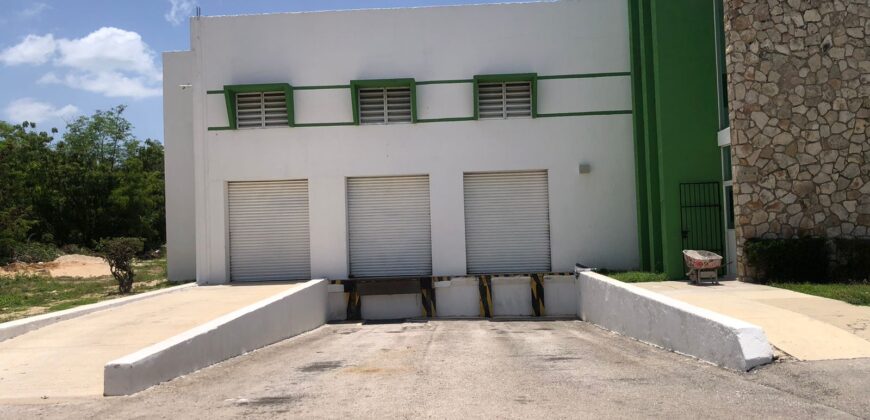 Bodega Poniente 1 de 1,293 m² – Sobre periférico