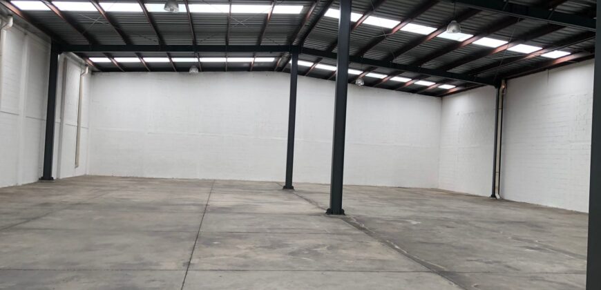 Bodega Poniente 1 de 1,293 m² – Sobre periférico