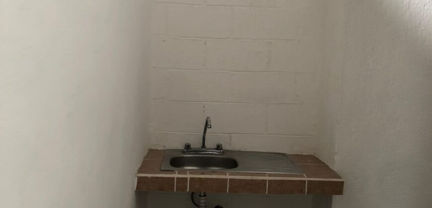 Bodega Poniente 1 de 1,293 m² – Sobre periférico
