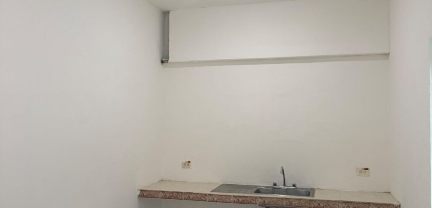 Bodega Poniente 27 de 995 m² – Con comedor