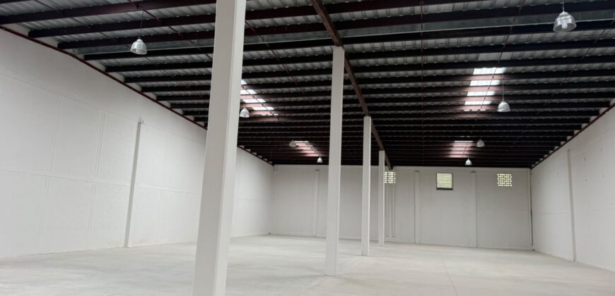 Bodega Poniente 27 de 995 m² – Con comedor