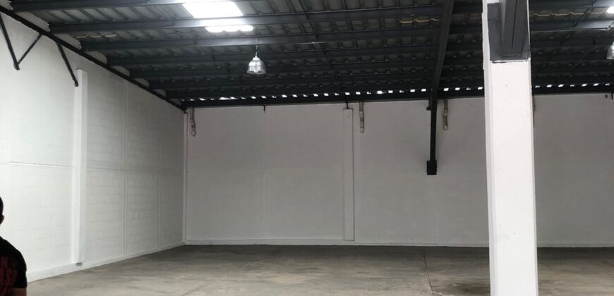 Bodega CRIT 3 de 556 m² – Con oficinas