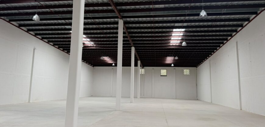 Bodega Poniente 27 de 995 m² – Con comedor