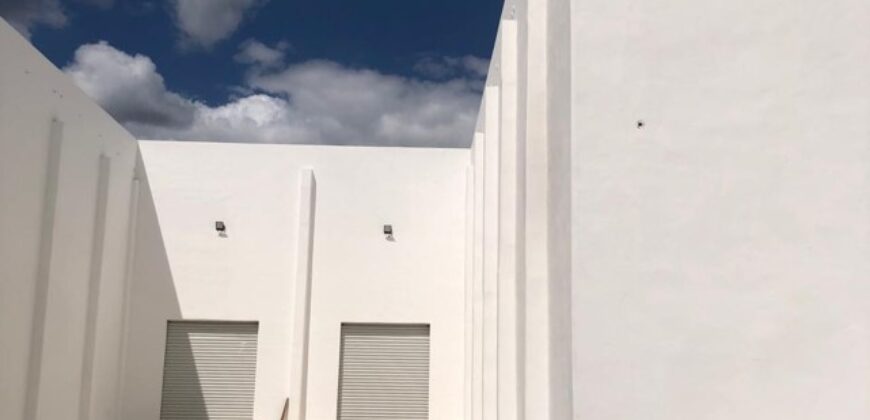 Bodega Panamericana 44 de 640 m² – Con oficinas