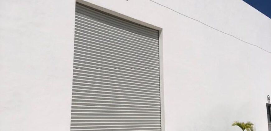 Bodega Panamericana 44 de 640 m² – Con oficinas