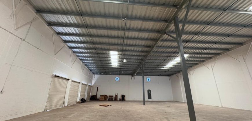 Bodega Panamericana 10 de 1,290 m² – Con oficinas
