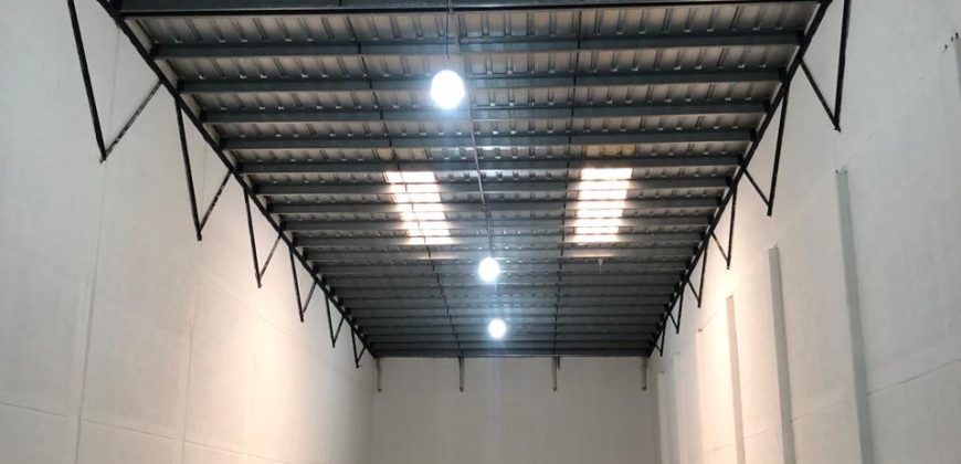 Bodega CRIT 13 de 693 m² – Oficinas amplias