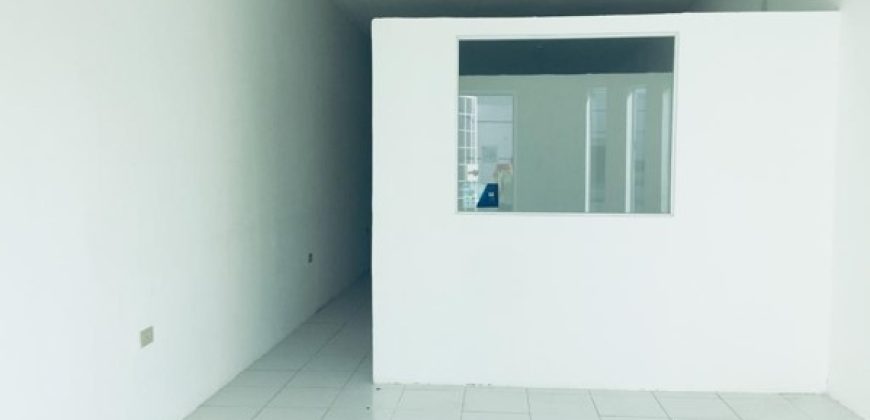 Bodega Poniente 41 de 500 m² – Baño completo